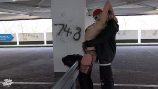 [K2S.CLUB] Miley-Weasel - Geiles Blondes Babe Von BBC Im Parkhaus Gefickt - FullHD 1080P-7