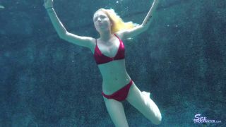 PART 2 Dixie Lynn - [SexUnderWater com] - Dixie Lynn-5