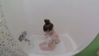 Emily Bloom - Bath Bubbles Full HD/1080p 17-09-2024 - Download Porn - Theemilybloom-0