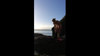 UKCuteGirl () Ukcutegirl - when the tide is in and the sun is out get naked and enjoy excuse no make up 08-12-2017-6