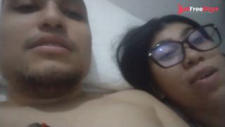 [GetFreeDays.com] Pareja colombiana coquetea mientras hablan sobre trabajo. Amateur homemade COLOMBIA Porn Leak April 2023-4