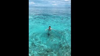 Anri Okita - anriokita real () Anriokitareal - video i able to float in beautiful amazing ocean with two balloons lol 09-10-2019-8