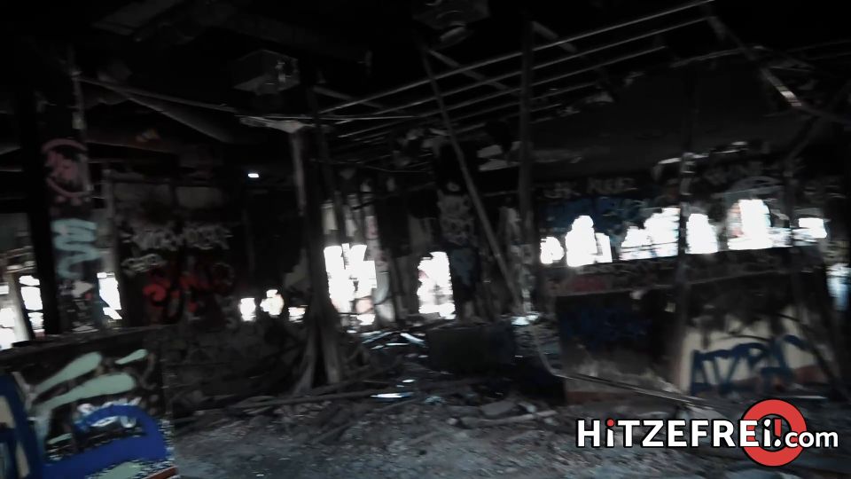 Melina May Fuck Date In Abandoned Outdoor Swimming Pool! (Public)