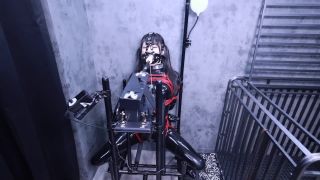 Fantia jp DDD04004120 (Rubber Bondage Machine Deep Throat) ラバー緊縛機械イラマ２-6