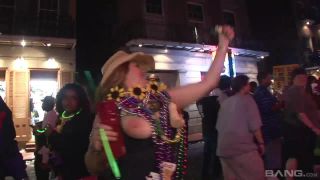 Mardi Gras Is So Fun For Chastity BigTits-3