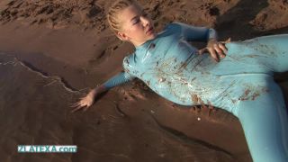 Contortion on the beach - Latex-7