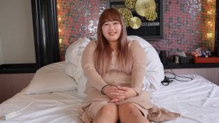 FC2PPV 4668527 294_【癒し系爆乳の誘惑】Ｋカップめろんちゃん初撮りデビュー！♪ニコニコしながら感じると下唇噛んで声を我慢しちゃうけど逝っちゃうの！感じるのはバックで楽しいのは騎乗位！めろんちゃん第1章【海外版】-1