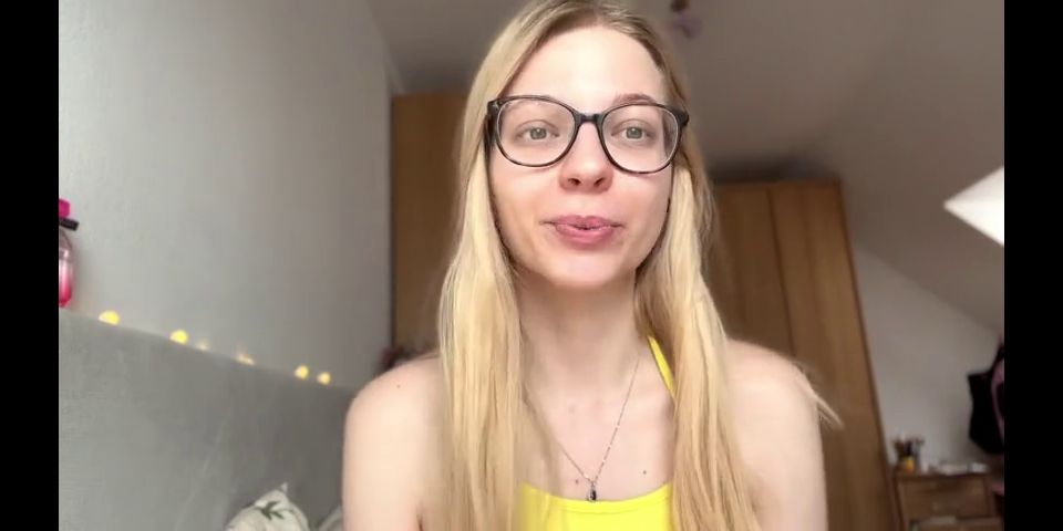 Femdom Sissy - EXPOSED 