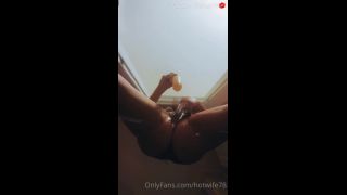 Hotwife venessa () Hotwifevenessa - tell me how do you like your dick sucked 21-05-2020-9
