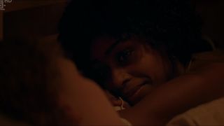 Simona Brown, Tallulah Haddon - Kiss Me First s01e02 (2018) HD 1080p!!!-7