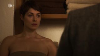 Katharina Nesytowa - Der Bergdoktor s12e08 (2019) HD 720p - (Celebrity porn)-8