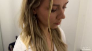 7185 Supermarket Customer Gets more than he came for-1