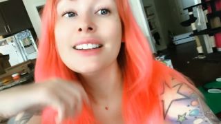 Laura Lux Lauraluxjust checking in - 06-04-2020 - Onlyfans-7