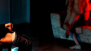 Cuckold Watches Big Ass Wife Gets Fuck by Stranger.-8