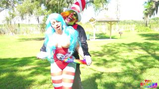 GIbbyTheClown - Clown In The Hat Fucks Thing 1 Thing 2 - Cosplay-2