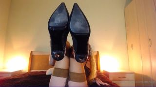 Badassbitchvip - dangling shoes 26-03-2021-4