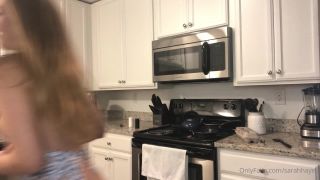 Onlyfans - Sarah Hayes - sarahhayesWatch me cook some eggs wearing nothing but an apron and then remove it once its no lon - 19-10-2020-2