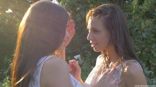 Aidra & Madi in Tenere Amiche - 11/10/2020 - Lesbian-2