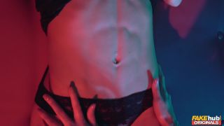 Atomic Babe XXX Parody - [Hardcore porn]-3