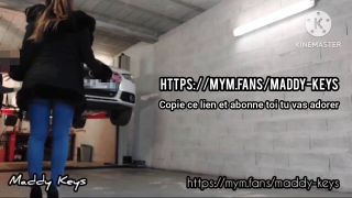 She Offers A Car Mechanic Guy To Fuck Her Ass And Records The Scene  Re-3