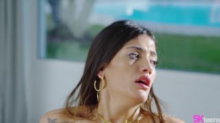 Pretty Penelope bigdick Penelope Cross-9