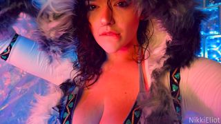 Nikki Eliot () Nikkieliot - check out the first few minutes of my newest video after a long day of hunting i cra 20-02-2020-1