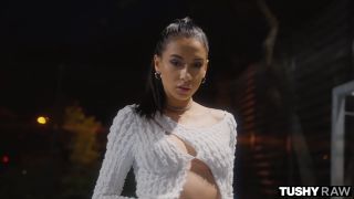 6300 Vanessa And Sophie Share A Cock In Anal Threesome-1