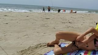 G08441 Real Amateur Public Handjob Risky On The Beach People Walking ...-6