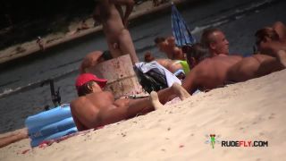 free video 3 These 2 teenagers knead lotion on each other's figures - hidden camera - webcam -5