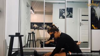 Femdom Nemezis Queen – (PL) Facesitting-0
