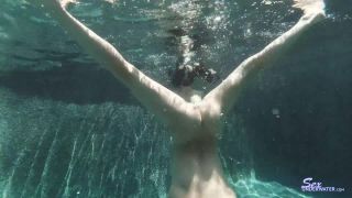 SexUnderwater e1108 Les Lovers pt 1 (mp4)-7