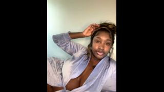 Fetish porn Honey Sasha Teases in Her Hogwarts Uniform for a Naughty Schoolgirl Video Honey Sasha-1