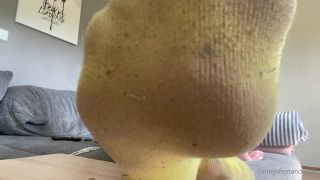 xxx video 14 midget foot fetish emmyfeetandsocks 170520212111762032 i caught yo, foot on feet porn-6