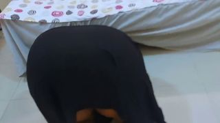 Under Bed Stepmom Stuck under Bed and Show Her Big Arab Muslim Ass To Get Anal Fucked From saudi Kafeel-8