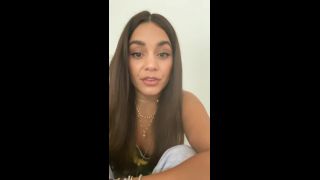 Vanessa Insta live on 23-04-2020-3