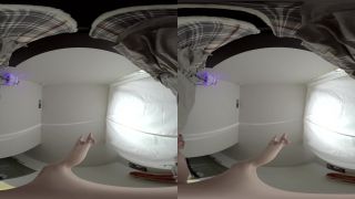 TheEmilyBloom.com - Emily Bloom - Under Covers  - virtual reality - 3d male fart fetish-7