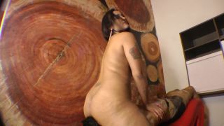 GIANT MISTRESS SMOTHERING THE SKINNY SLAVE IN ARMCHAIR D...-4