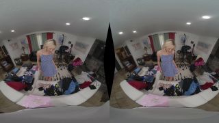 Chloe Temple VR: UltraHD 4K Orgasms in Every Pose!-1