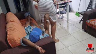 Empregada Doméstica Estava Sem Calcinha Então Aproveitei E Transei Com -2