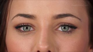 Custom Fetish - Amber s Seductive Green Eyes - Fetish-3