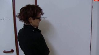 [K2S.CLUB] Popp-Sylvie - Sperma in der Sportarena - FullHD 1080P-9