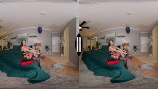 Melissa Stratton - Horny house wife Melissa Stratton gets...-1