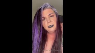 Fat Ass Domme Fat Ass Domme aka fatassdomme - 11-06-2022 OnlyFans Video - A special message to all my little sluts video fetish-9