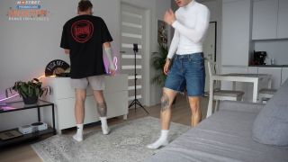 Rave Whore heats on Boyfriend DJ during Broadcast.-9