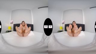 porn clip 46 reality / highlited / ts foot fetish-9