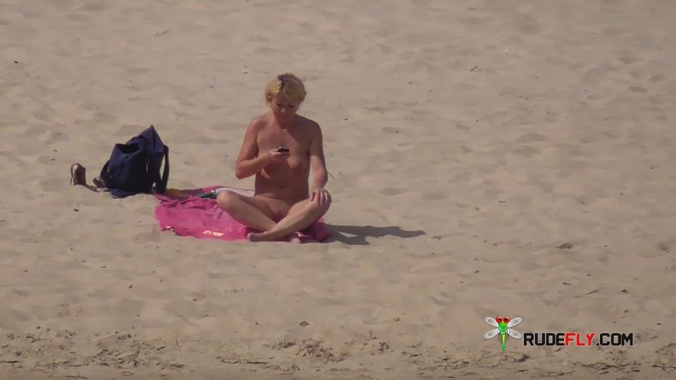 xxx video clip 35  Nudist  the playing one 3, hidden camera on webcam