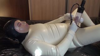 online video 17 hyper fetish cumshot | Latex Danielle – Cum Slave Cum | latex-4