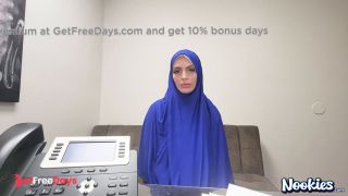 NOOKIES Hijab Sex Can She Get Through Immigration-1