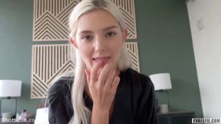 Eva Elfie – I got fucked and cum covered by a stranger on my first day in NY-0