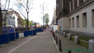 The Delightful Couple - Exnovia venezolana pasea con la cara llena de semen por el centro de Ámsterdam (Cumwalk en español)-5